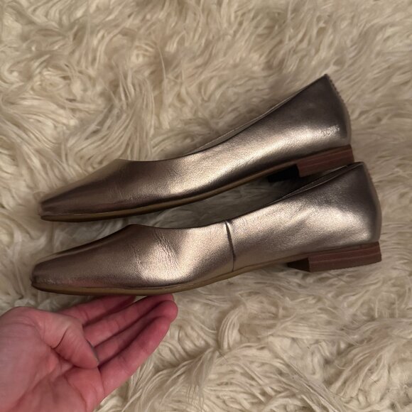 Toms Briella Suede Ballet Flat Size 8.5 in Gold - Picture 6 of 6